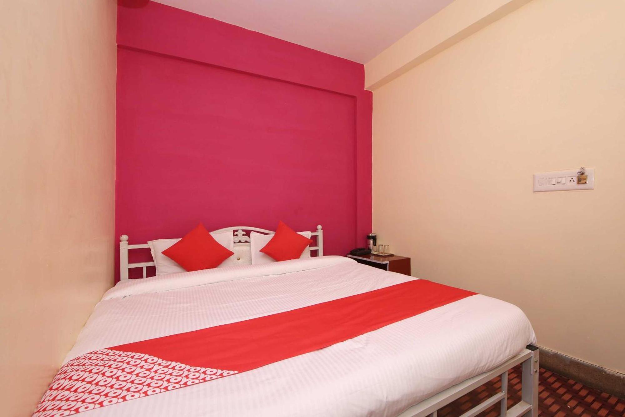 Oyo Flagship 15481 Hotel Star Карнал Екстер'єр фото